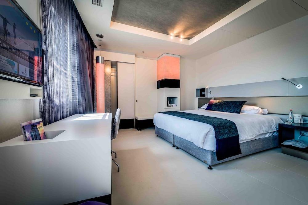 Royal Beach Hotel Tel Aviv By Isrotel Exclusive Ngoại thất bức ảnh A room at the hotel
