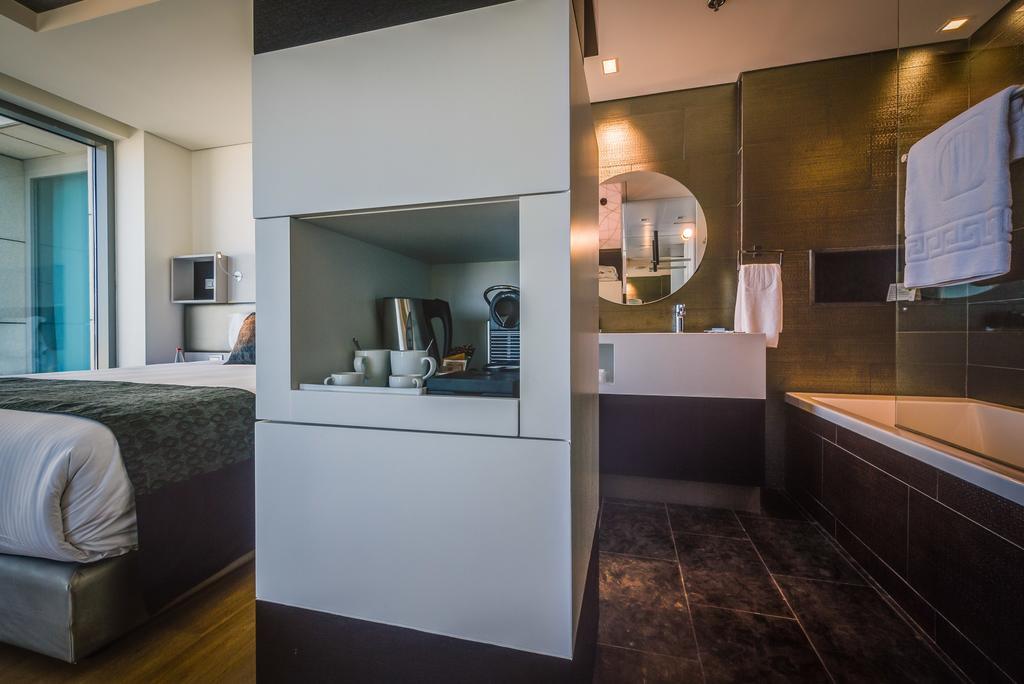 Royal Beach Hotel Tel Aviv By Isrotel Exclusive Phòng bức ảnh A room at the hotel