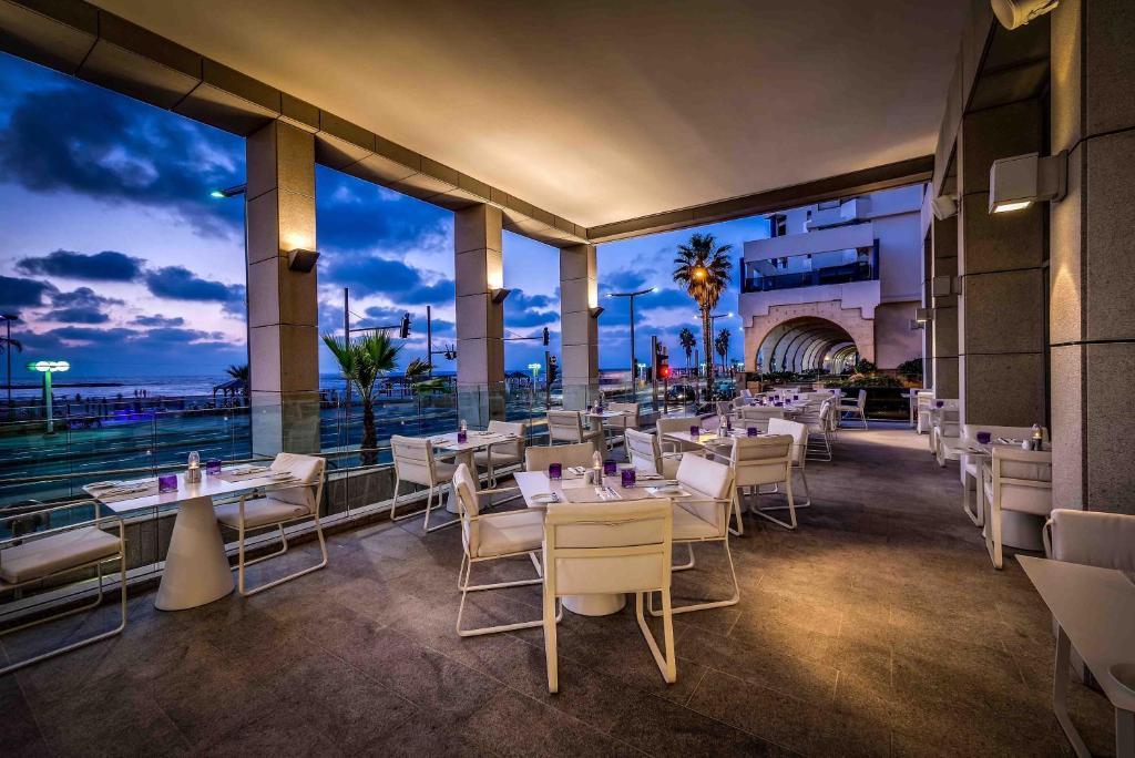 Royal Beach Hotel Tel Aviv By Isrotel Exclusive Ngoại thất bức ảnh The Terrace
